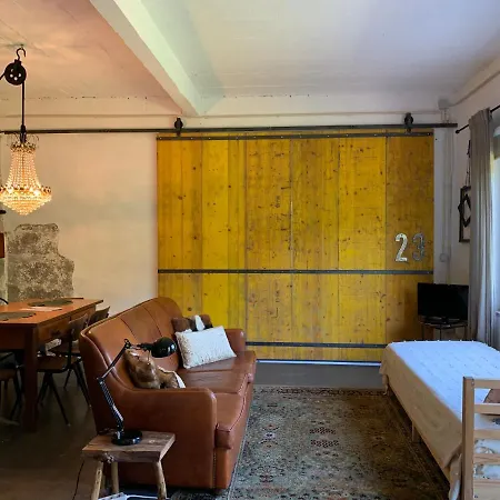 Loft - Casinha A Porta *